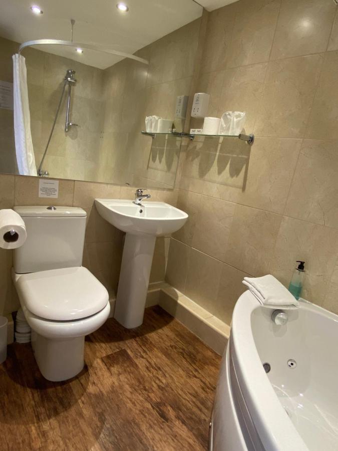 The Tudor Hotel Bridgwater Ngoại thất bức ảnh