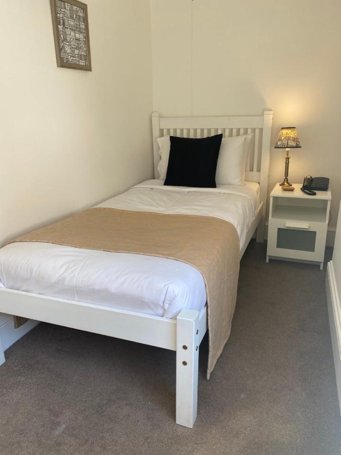 The Tudor Hotel Bridgwater Ngoại thất bức ảnh