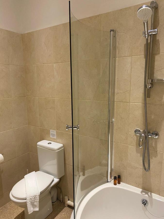 The Tudor Hotel Bridgwater Ngoại thất bức ảnh