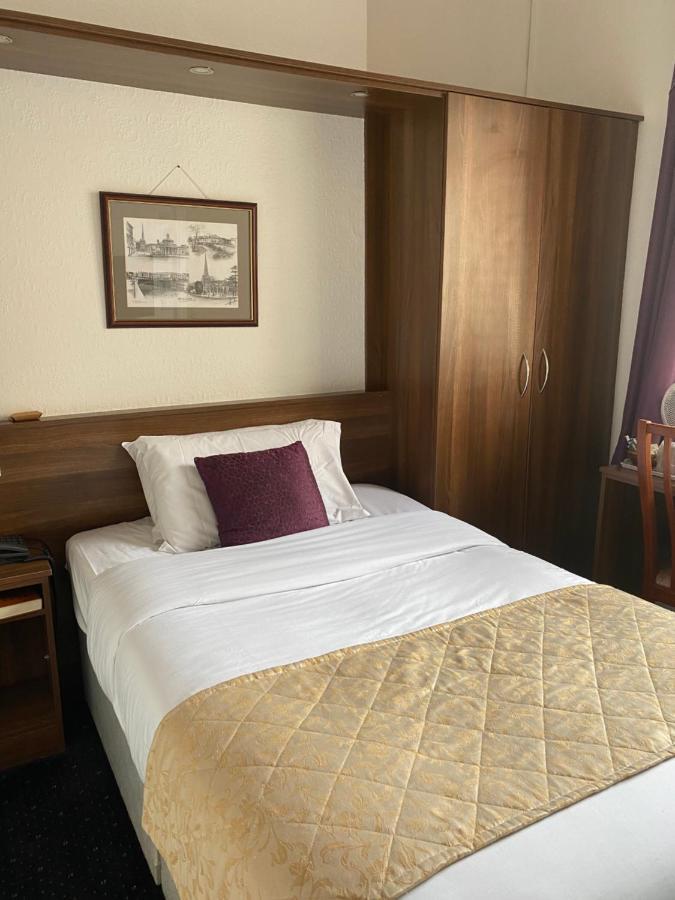 The Tudor Hotel Bridgwater Ngoại thất bức ảnh